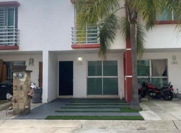 Casa de 2 habitaciones, Zapopan · Excelente Casa Habitación en Venta Rodeada de Naturaleza