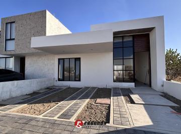 Casa · 136m² · 2 Recámaras · 2 Estacionamientos · Casa en Gran Preserve