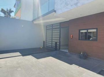 Casa · 148m² · 3 Recámaras · 2 Estacionamientos · Casa Duplex en Venta en Lindavista Norte en Calle Cerrada con Roof Garden