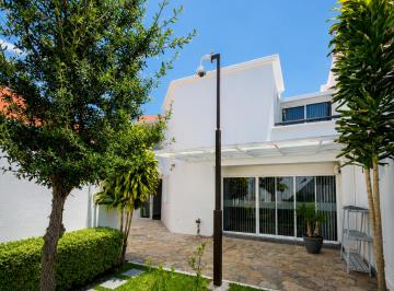Casa de 3 habitaciones, León · Casa en Venta – Bosques del Refugio