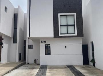 Casa · 3 Recámaras · 2 Estacionamientos · Casa en Fraccionamiento Real del Valle