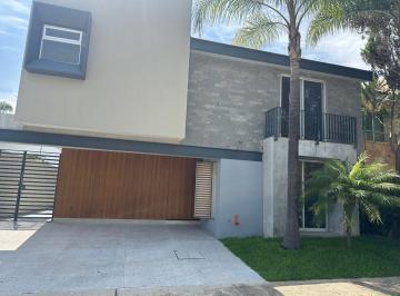 Casa en condominio de 4 habitaciones, Zapopan · Se Vende Casa Jardín Real Coto 11