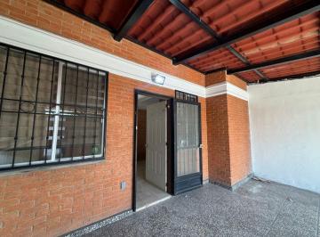 Casa de 4 habitaciones, Salamanca · Casa con 4 Recámaras en Renta en Las Arboledas