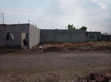 Casa de 2 habitaciones, Cuautla · Venta de Terreno con Una Pequeña Construcción o Se Puede Vender por Separado.
