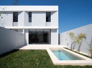 Casa · 141m² · 3 Recámaras · 2 Estacionamientos · Casa en Temozón Norte
