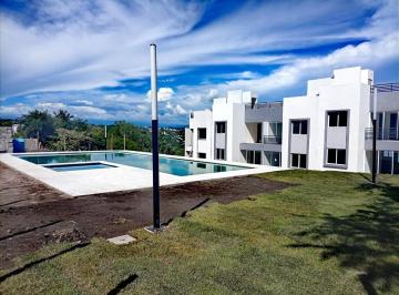 Casa de 3 habitaciones, Jojutla · Casas con Alberca y Roof Garden con Pergola y Jacuzzy, Excelentes Acabados, con Vista Al Lago