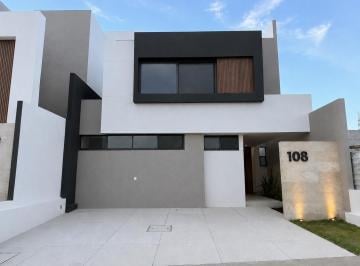 Casa · 215m² · 4 Recámaras · 3 Estacionamientos - Enlace Bienes Raices · Casa Amatista - Zibata Queretaro