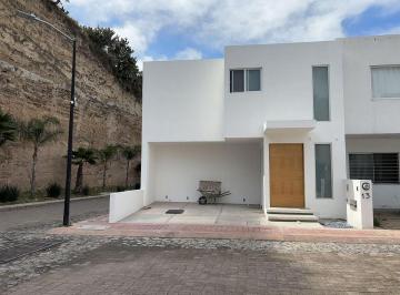 bfd0b614cfb60025b504e3d04d7683a522415a8959a18c694c7459e2e1990976 · Casa en Venta en Cuesta Bonita, Querétaro