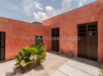 Casa de 3 habitaciones, Mérida · 26 - 3235 Casa en Venta en El Centro de Mérida, Yucatán, I H