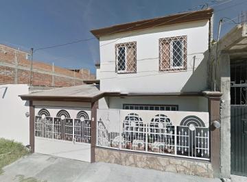 Casa de 4 habitaciones, Salamanca · Inmueble de Recuperación Ubicado en Jaime Nuño 109, Benito Juárez, Salamanca, Gto.