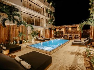 Edificio , Tulum · Hotel Boutique en Venta: 12 Llaves con Lock - Off, Albercas Privadas y Restaurante