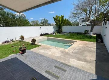 1 · Casa en Renta en Vida Verde Cholul Merida Yucatan con Amplio Jardín