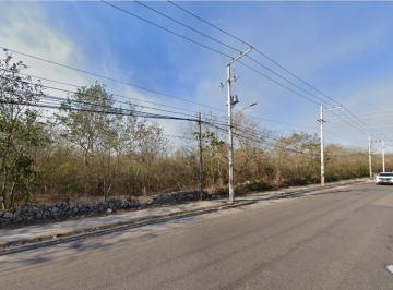 1 · Terreno en Venta en Mérida Sobre La Av del Fraccionamiento Los Héroes