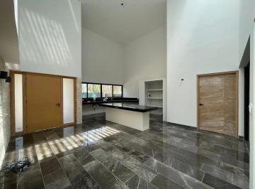 1 · Casa en Venta en Mérida Yucatán en El Country Club Sobre Av Paseo Jaguar