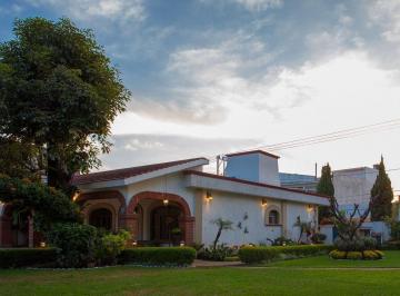 Casa · 854m² · 8 Recámaras · 40 Estacionamientos · Venta de Casa Sola, Col. Maravillas, Cuernavaca, Morelos