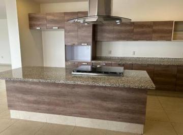 Casa · Casa en Venta en Lomas de Gran Jardín León Gto