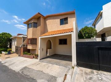 Casa de 4 habitaciones, Monterrey · Casa en Las Torres Nuevo León de Garantia Hipotecaria Oportunidad Única