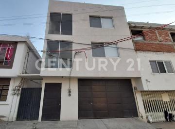 Edificio · 225m² · 3 Recámaras · Venta - Edificio Nuevo con 3 Departamentos Colonia Mayorazgo