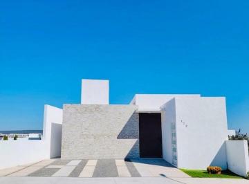 Casa de 2 habitaciones, El Marqués · Casa de 1 Planta con Acabados Premium en Zákia