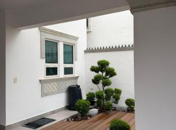 Casa en condominio de 3 habitaciones, Monterrey · Casa Hermosa Equipada y Semi Amueblada de 3 Recámaras a 35,000