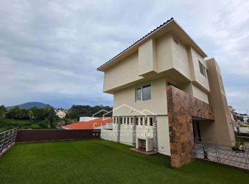 9726013523fbdf63fd415eb1e5f3fa6f2eb81265920084f27a9f3a5f5f4946e3 · Casa en Venta en Bosque Esmeralda Atizapan de Zaragoza
