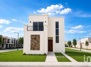 Casa · 109m² · 3 Recámaras · 1 Estacionamiento · Casa en Venta en Fracc San Luis II en La Providencia, Mineral de La Reforma
