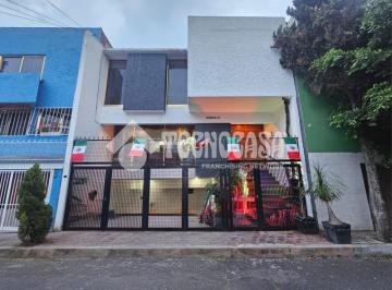 Foto · Casa - Venta