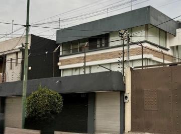 Casa · 490m² · 5 Recámaras · 4 Estacionamientos · Casa en Residencial Emperadores