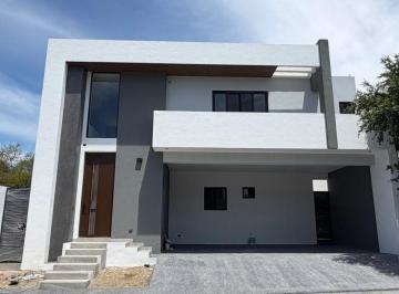 Casa de 4 habitaciones, Monterrey · Residencia en Venta en Carolco Primer Sector
