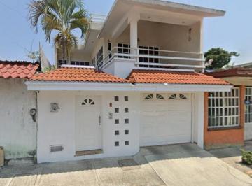 Casa de 3 habitaciones, Tapachula · Se Vende Casa en Excelente Precio, Col. Los Naranjos, Cordiva, Chiapas
