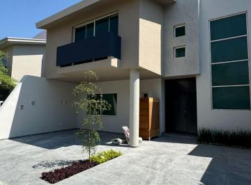 Casa de 3 habitaciones, Zapopan · Casa de 230 m² con 3 Habitaciones en Renta en San Juan de Ocotan