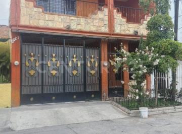 Casa · 229m² · 6 Recámaras · 1 Estacionamiento · Casa en Venta en Jardines de San Francisco, Guadalajara