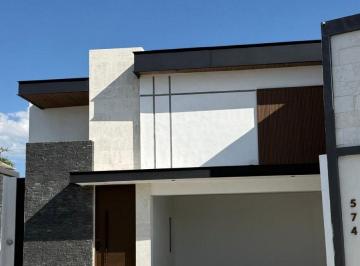 Casa de 3 habitaciones, Saltillo · Casa en Venta en Rincón de Los Encinos