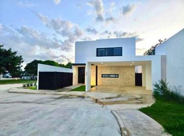 Casa de 3 habitaciones, Mérida · Casa en Renta en Privada Residencial en Temozón