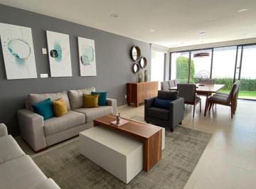 Casa · 246m² · 3 Recámaras · 2 Estacionamientos · Venta de Casa Nueva en Metepec