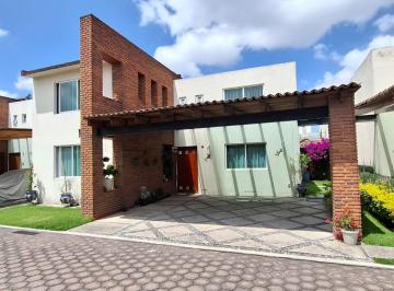 Casa · 262m² · 3 Recámaras · 2 Estacionamientos · Casa en Venta en Metepec Residencial Viandas