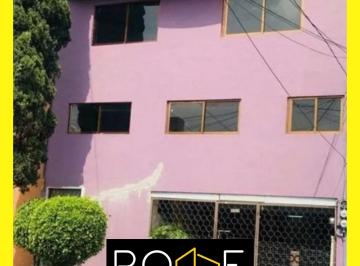 Casa de 3 habitaciones, Iztapalapa · Casa en Venta en Calle Sassari Lomas Estrella 2da Secc Iztapalapa, 09890 Ciudad de México