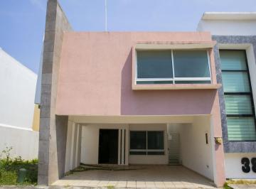 Casa · 210m² · 3 Recámaras · 2 Estacionamientos · Casa en Venta Riviera Veracruzana, Lomas del Mar