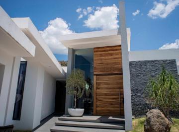 Casa en condominio de 4 habitaciones, Tlajomulco de Zúñiga · Casa de Lujo en Venta con Alberca, El Palomar, Tlajomulco