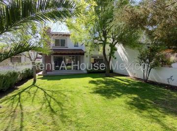 Casa de 4 habitaciones, Tequisquiapan · Tequisquiapan - Casa en Venta de 4 Recámaras - Fraccionamiento Club de Golf