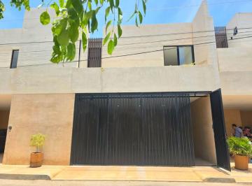 Casa de 2 habitaciones, Mérida · Casa en Venta en Temozón Norte en Mérida, Yucatán