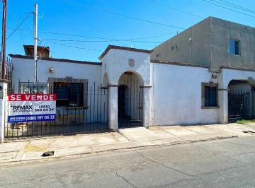 Casa · 95m² · 5 Recámaras · 1 Estacionamiento · Casa en Venta - (4)