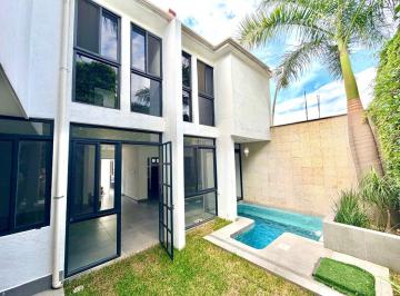 Casa de 3 habitaciones, Cuernavaca · Renta Casa Palmira Alberca Seguridad 25/7