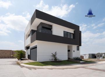 Casa · 256m² · 3 Recámaras · 2 Estacionamientos · Casa Nueva en Venta, Punta Tiburón