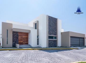 Casa · 625m² · 3 Recámaras · 3 Estacionamientos · Casa en Venta, Playas del Conchal