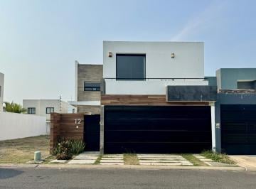 Casa · 202m² · 3 Recámaras · Casa en Venta Lomas de La Rioja