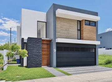 Casa · 246m² · 3 Recámaras · 2 Estacionamientos · Casa en Punta Tiburón