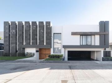 Casa · 547m² · 5 Recámaras · 3 Estacionamientos · Casa en Punta Tiburón