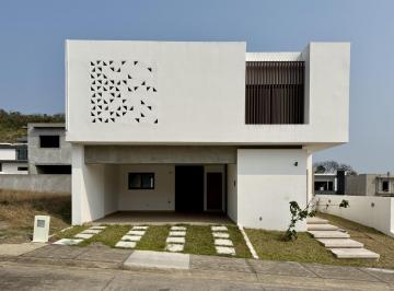 Casa · 280m² · 3 Recámaras · 2 Estacionamientos · Casa en Punta Tiburón