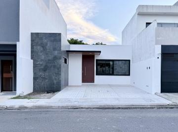Casa · 105m² · 2 Recámaras · 2 Estacionamientos · Casa en Vneta Lomas de La Rioja